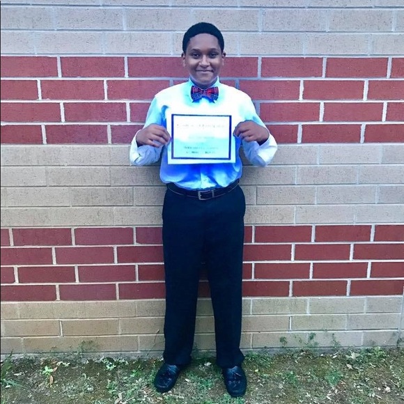 Meet your Posher, Omar - Picture 3 of 7